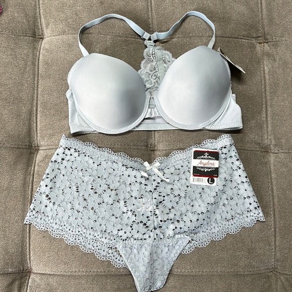 Angelina Other - 🥰🥰Bra and Panty Set🥰🥰